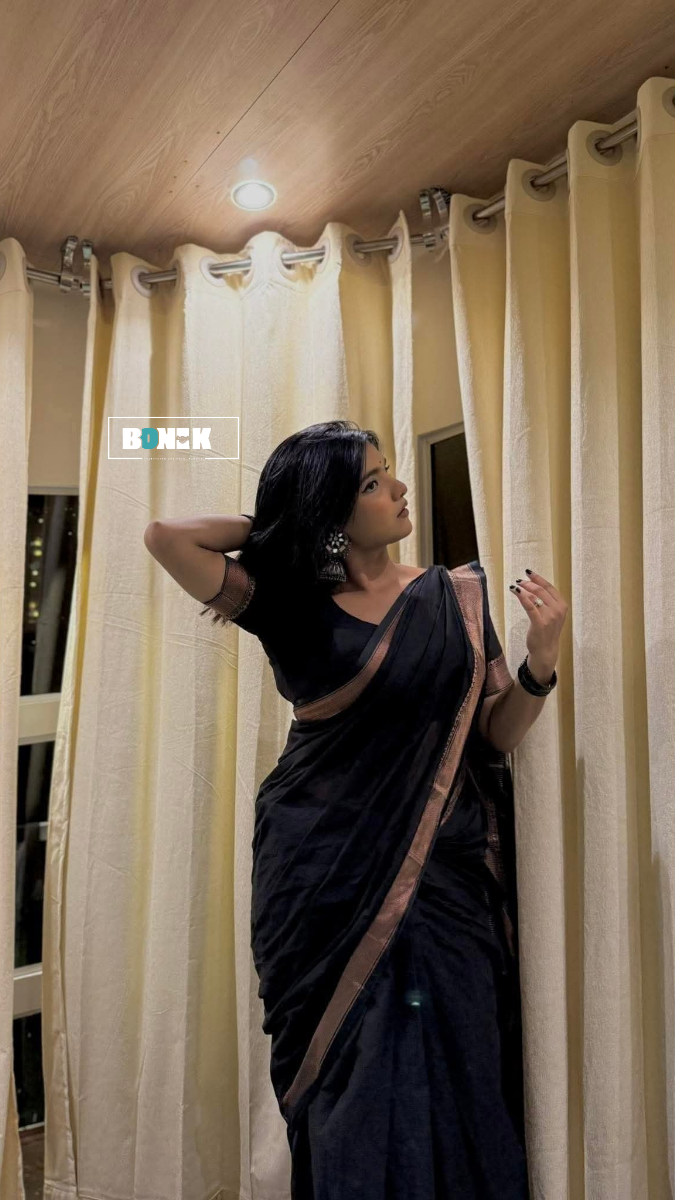 ✨ কালো রঙের আভিজাত্য চিরন্তন 🖤